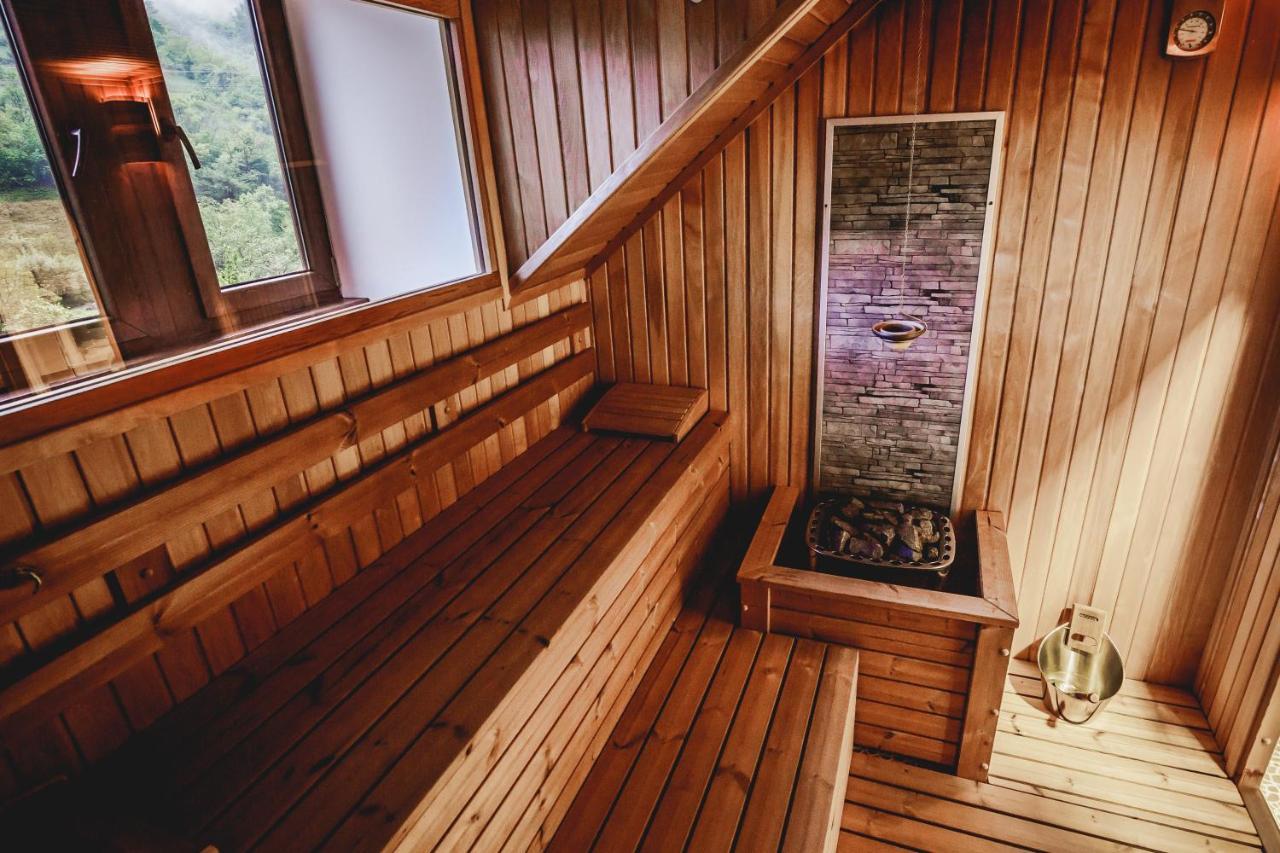 River Retreat Hotel Lotrioara Luaran gambar